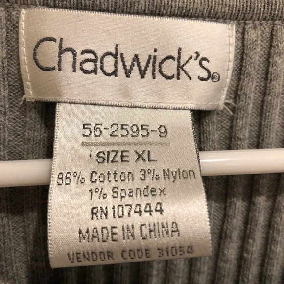 - Chadwick sweater - Picture 2 of 3